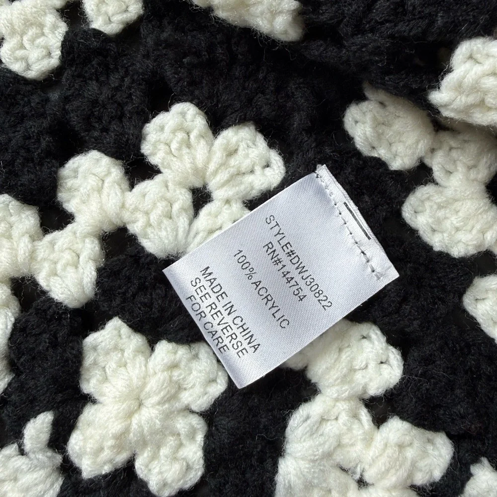 Davi & Dani Crochet Granny Square Cardigan Black Cream Boho Small - Picture 7 of 9